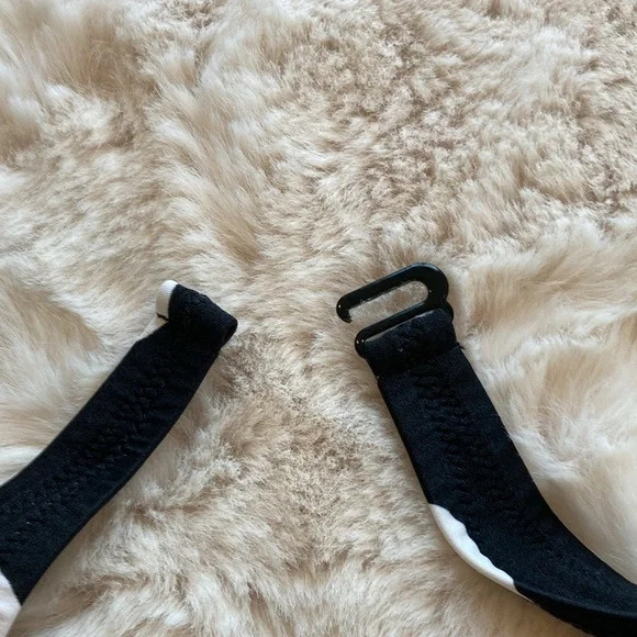 Vintage J. Crew bikini top. Size 4. - Picture 6 of 13